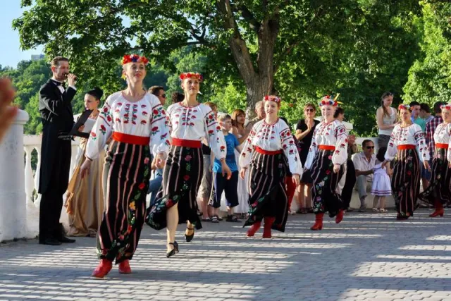 Канадці вивчали танці Поділля (фото) — фото 4