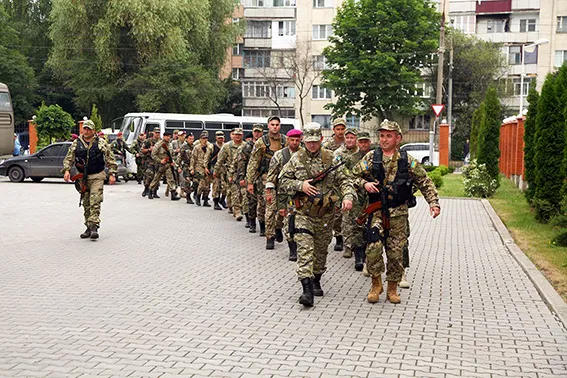 Із зони АТО повернулось два загони працівників міліції (фото+відео) — фото 5