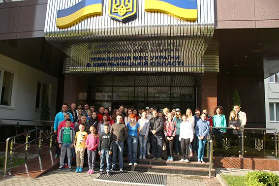 На Хмельниччині дітей правоохоронців, які перебувають в зоні АТО, відправили на відпочинок у Карпати (фото+відео) — фото 5