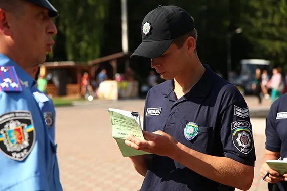 У Хмельницькому з'явились міліцейські велопатрулі (фото) — фото 8