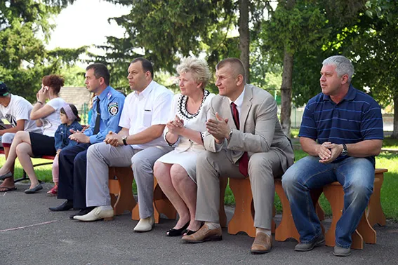 Правоохоронці влаштували свято для дітей із неблагополучних родин (фото+відео) — фото 2
