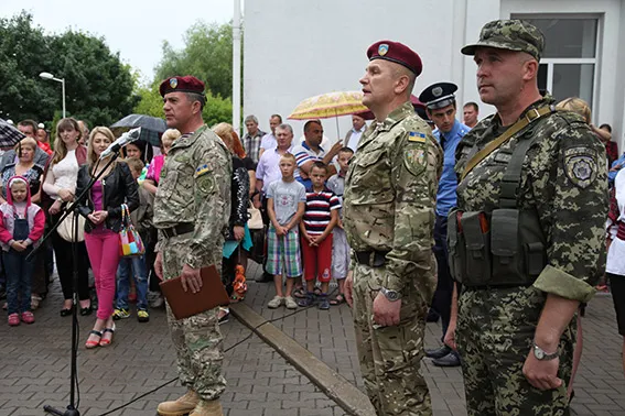 Правоохоронці повернулись із зони бойових дій (фото+відео) — фото 8