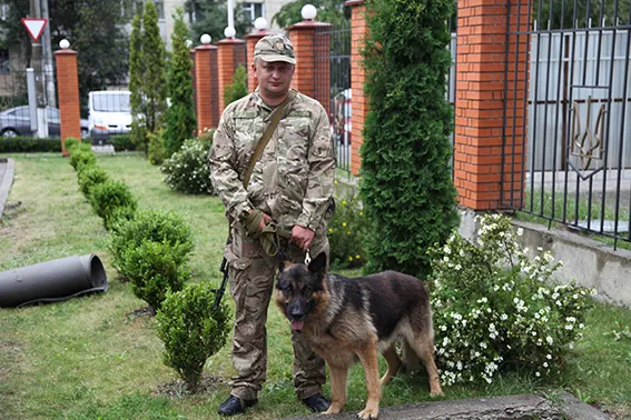 Правоохоронці повернулись із зони бойових дій (фото+відео) — фото 9