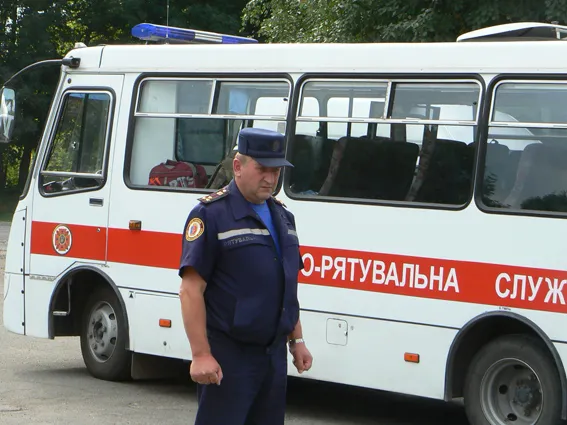 В зону АТО відправились хмельницькі рятувальники (фото) — фото 1