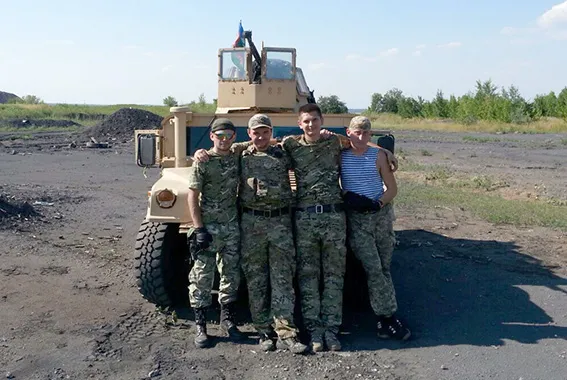 Із зони АТО повернулись хмельницькі борці з економічною злочинністю (фото) — фото 2