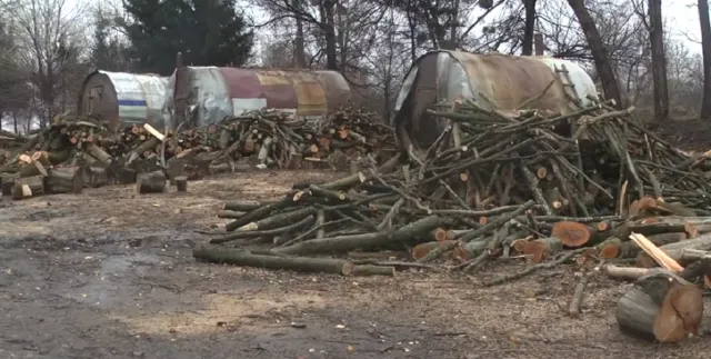 На Старокостянтинівщині труять людей шкідливим димом (фото+відео) — фото 1