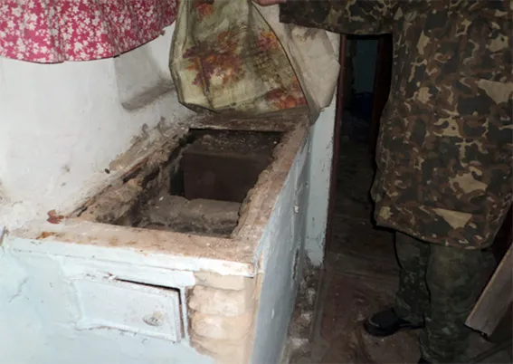 66-річний пенсіонер викрав з будинку газову плиту, холодильник та металеву плиту з пічки. Усе викрадене він здав на металобрухт — фото 1