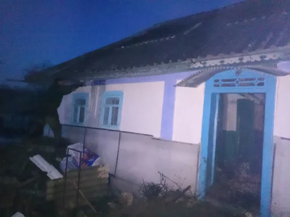 У Кам'янець-Подільському районі горів житловий будинок (фото) — фото 1