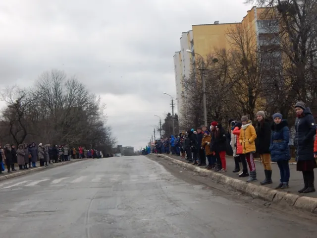 В зоні АТО загинув 27-річний боєць з Красилівського району. Вчора Героя поховали — фото 3