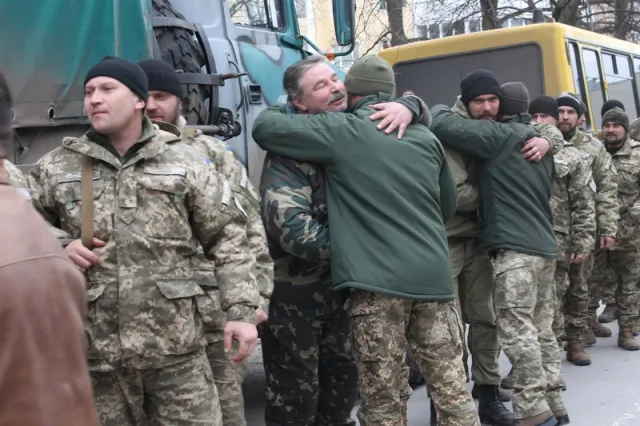 Із зони АТО додому повернувся 21 військовий із Центру розмінування — фото 2