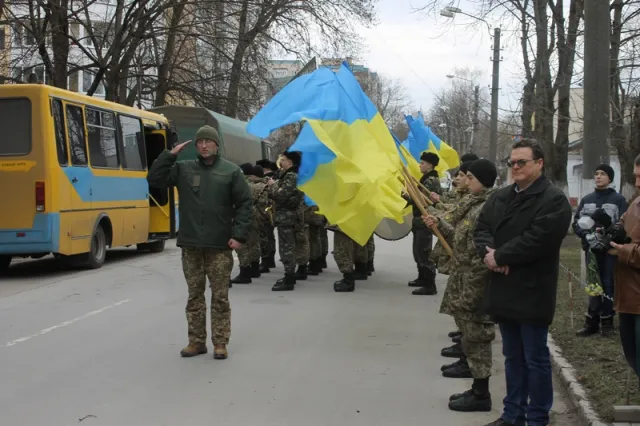 Із зони АТО додому повернувся 21 військовий із Центру розмінування — фото 5