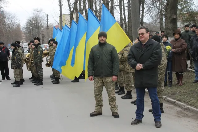 Із зони АТО додому повернувся 21 військовий із Центру розмінування — фото 8