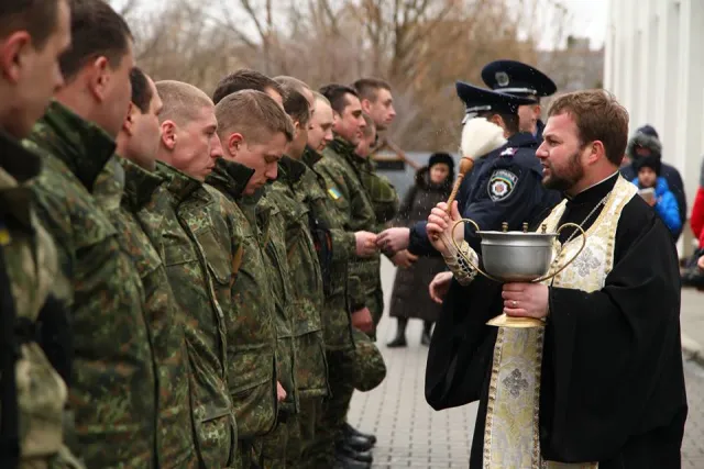 У зону АТО вирушили хмельницькі «богданівці» — фото 6