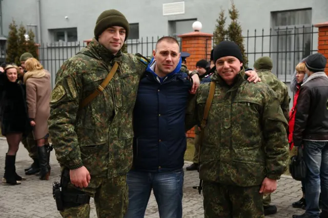 У зону АТО вирушили хмельницькі «богданівці» — фото 7