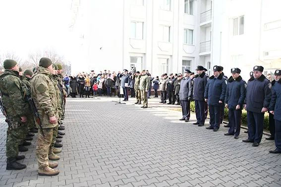 Хмельницькі правоохоронці повернулись із зони АТО — фото 1