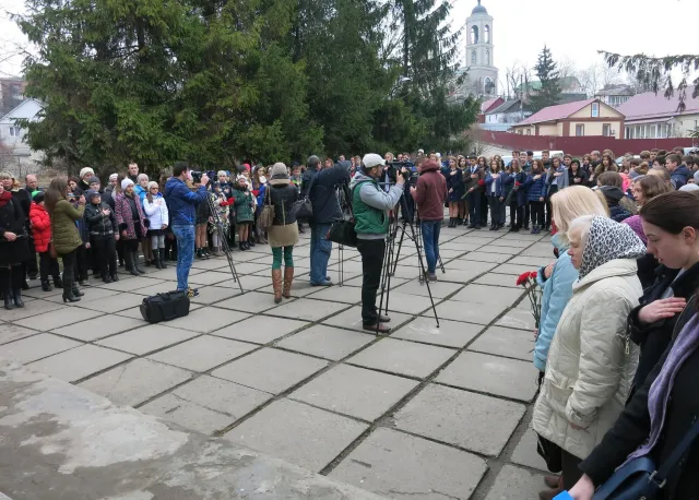 У Хмельницькому встановили меморіальну дошку загиблому в АТО правоохоронцю — фото 6