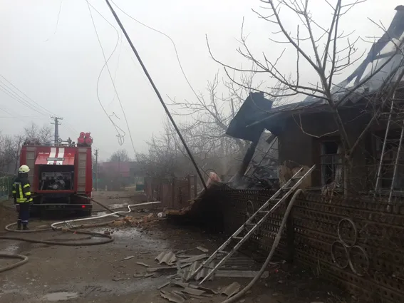 На Хмельниччині чоловік поставив на плиту грітись каструлю з водою, а в результаті - ледве не позбавив себе життя — фото 1