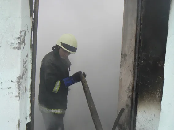 На Хмельниччині, через паління в ліжку виникла пожежа, під час якої загинула подружня пара — фото 2