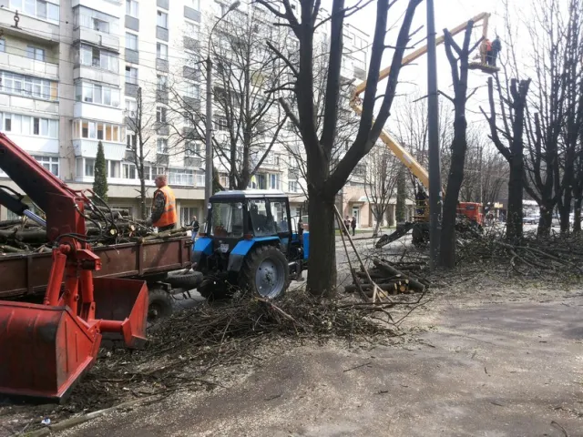 У Хмельницькому буде тимчасово змінено рух транспорту вулицями Інститутською та Подільською — фото 1