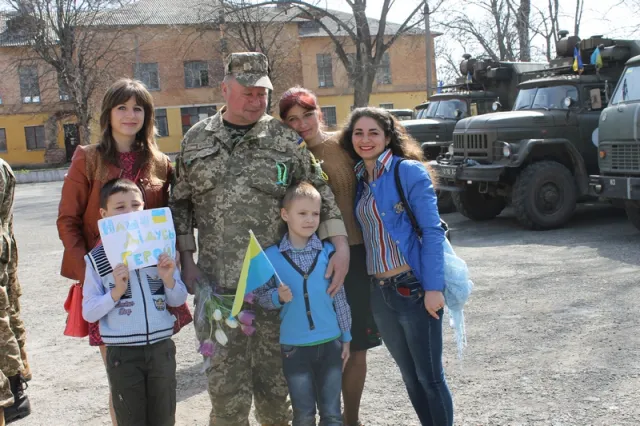 Військовослужбовці повернулись із зони АТО — фото 8