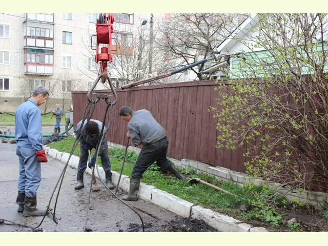 Негода у Славуті: смерч та блискавка наробили шкоди місцевим жителям — фото 2