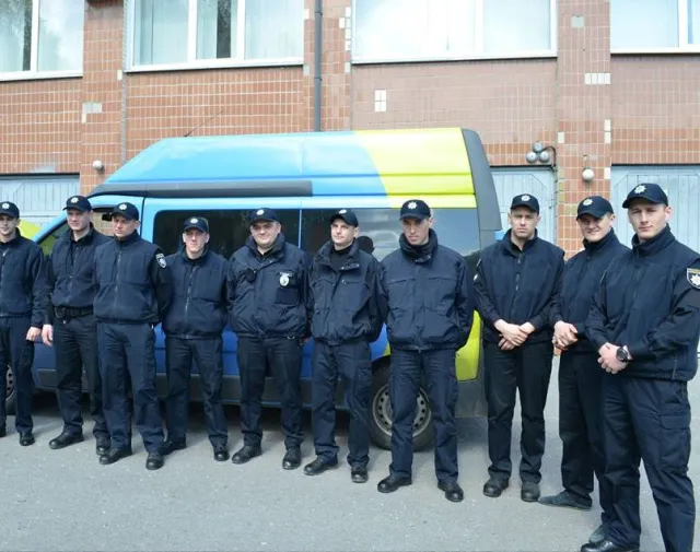 Експерти розповідали хмельницьким поліцейським про махінації з перебиттям номерів на автівках — фото 1