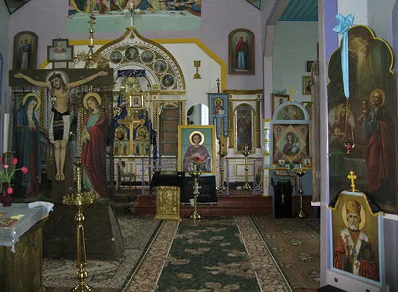 Зловмисники вкрали з церкви дві ікони вартістю 100 тисяч гривень — фото 1