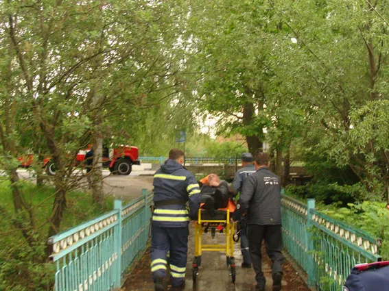 На Хмельниччині врятували людину на воді — фото 1