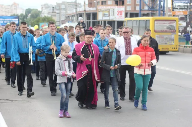 У Хмельницькому відбувся "Марш сім'ї" — фото 4