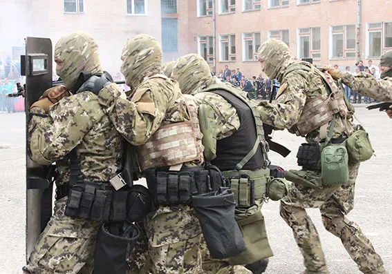 У Кам'янці-Подільському нагородили переможців військово-патріотичної гри "Сокіл" — фото 7