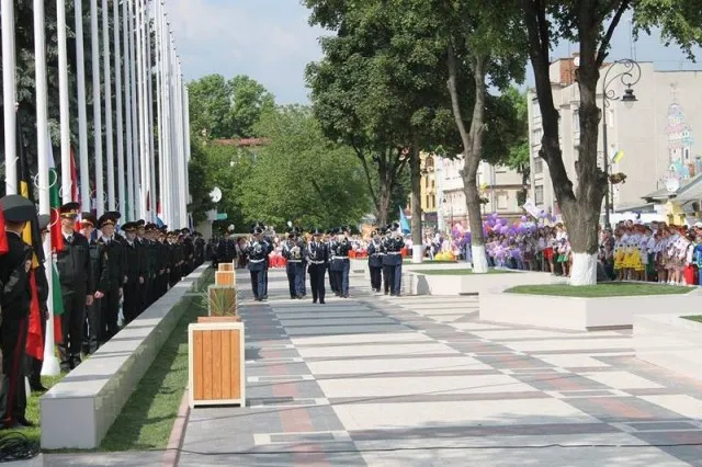 У Кам'янці-Подільському з'явився Європейський сквер — фото 2