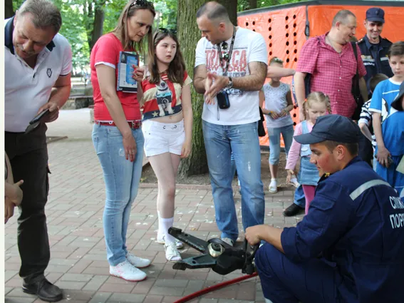 Діти відвідали «Місто професій» та спробували себе в ролі працівників майже 60 спеціальностей — фото 6