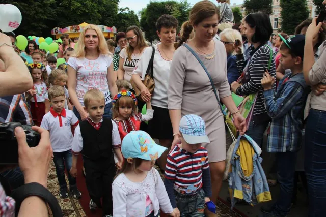 На параді близнят встановили новий рекорд — фото 16
