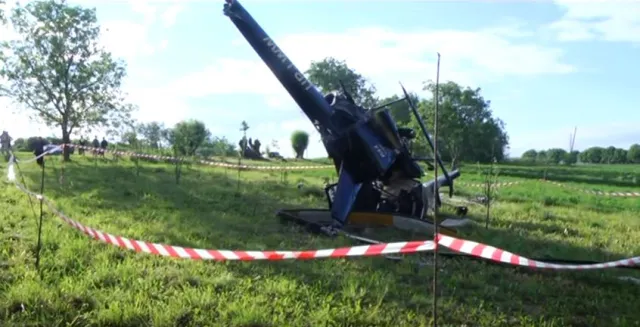 На Хмельниччині розбився вертоліт. Під час падіння гелікоптера ледь не загинула дівчинка — фото 1