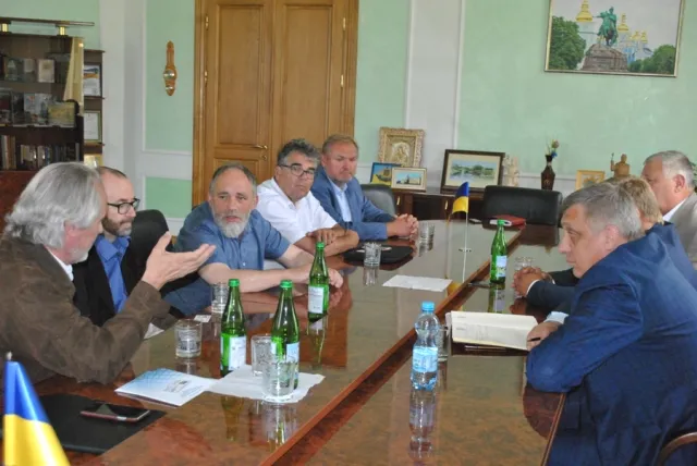 Іноземні фахівці впроваджуватимуть пілотний проект щодо створення сучасної судово-психіатричної установи — фото 1