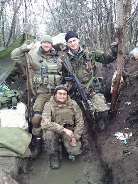 В зоні АТО загинув боєць з Хмельниччини - 26-річний Юрій Гнатюк. Сьогодні з Героєм попрощалися — фото 16