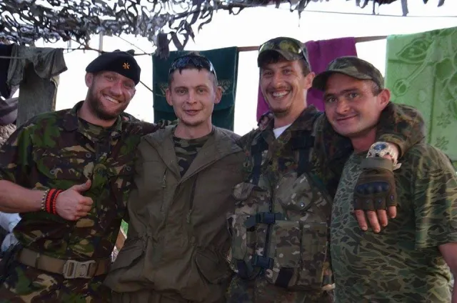 В зоні АТО загинув боєць з Хмельниччини - 26-річний Юрій Гнатюк. Сьогодні з Героєм попрощалися — фото 21