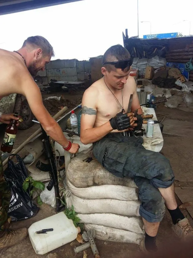 В зоні АТО загинув боєць з Хмельниччини - 26-річний Юрій Гнатюк. Сьогодні з Героєм попрощалися — фото 18