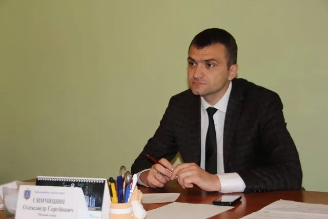 Олександр Симчишин провів особистий прийом громадян. Обговорили житлові та земельні питання — фото 2