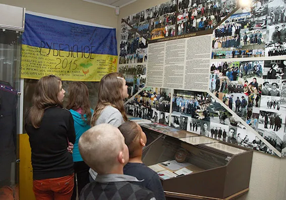 До Головного управління Нацполіції на екскурсію завітали діти із Центру «Подолянчик» — фото 2