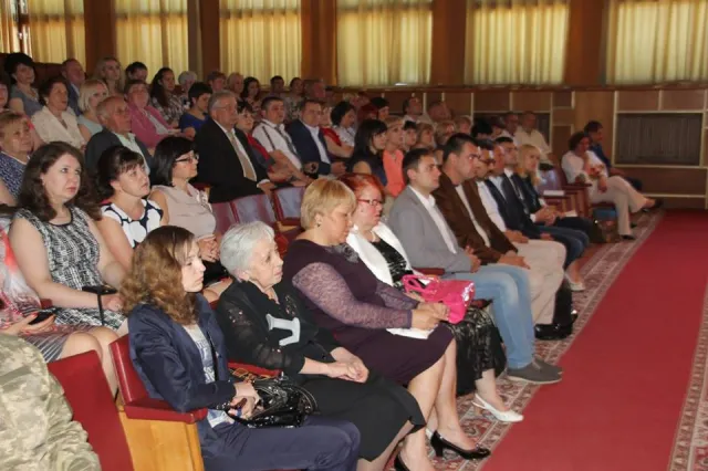 У місті пройшли урочистості з нагоди Дня медичного працівника — фото 11