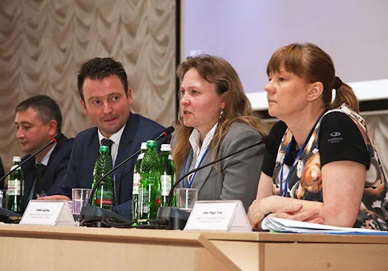 У Хмельницькому на семінарі обговорили питання взаємодії влади, правоохоронців та громадськості — фото 3