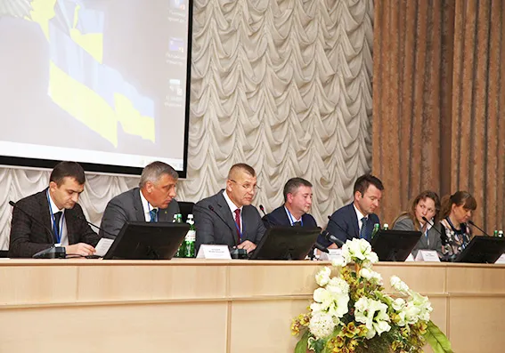 У Хмельницькому на семінарі обговорили питання взаємодії влади, правоохоронців та громадськості — фото 5