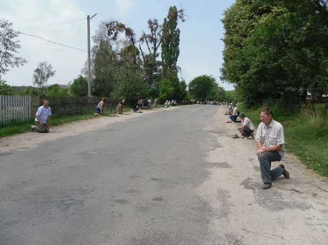 У зоні АТО загинув 41-річний прапорщик Ігор Хом'як. Ізяславщина попрощалась із загиблим Героєм — фото 9