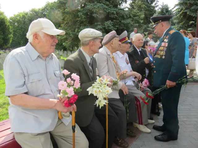 У Хмельницькому вшанували пам'яті жертв Війни в Україні — фото 1