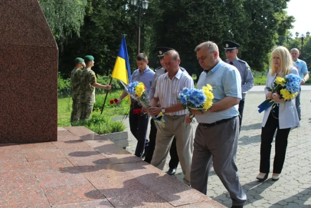 У Хмельницькому вшанували пам'яті жертв Війни в Україні — фото 9