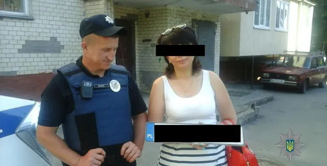 Хмельницькі поліцейські повернули власникам викрадені автомобільні номери — фото 1