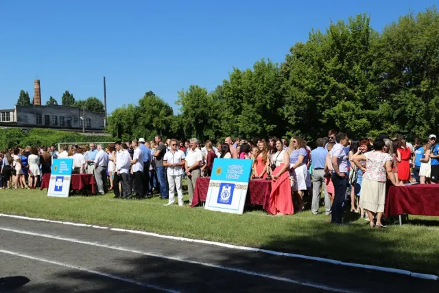 В Хмельницькому національному університеті вручили дипломи випускникам — фото 13