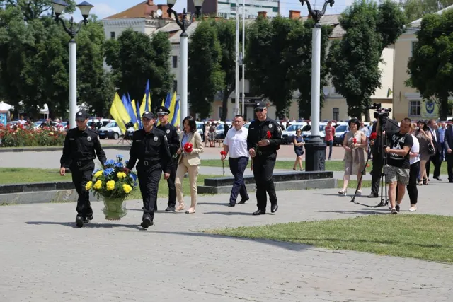 У Хмельницькому представили 20 екіпажів груп швидкого реагування патрульної поліції — фото 6