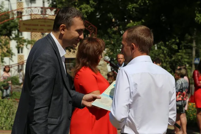 Випускники Хмельницького інституту соціальних технологій університету «Україна» отримали дипломи — фото 5
